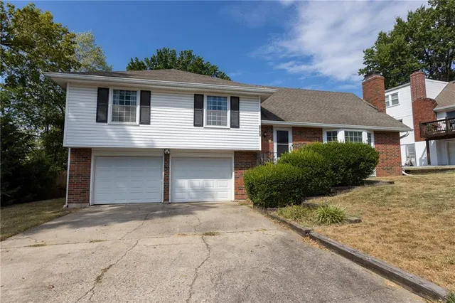 $189,900 | 6000 North Wyandotte Street, Kansas City, MO 64118