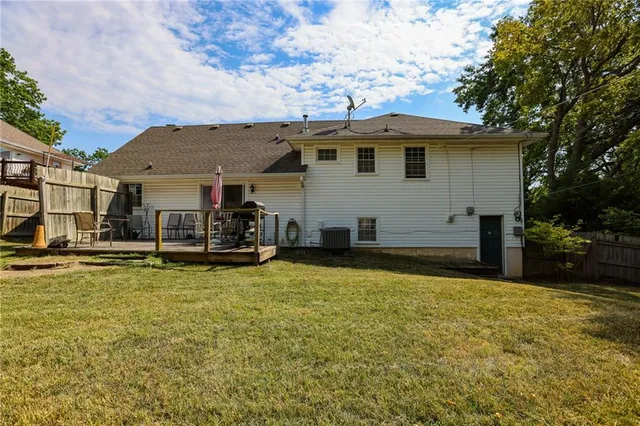 $189,900 | 6000 North Wyandotte Street, Kansas City, MO 64118