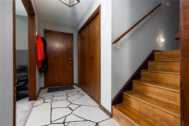 $189,900 | 6000 North Wyandotte Street, Kansas City, MO 64118