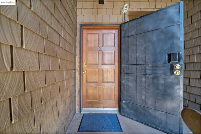 $460,000 | 3501 35th Avenue, Unit 2, Oakland, CA 94619