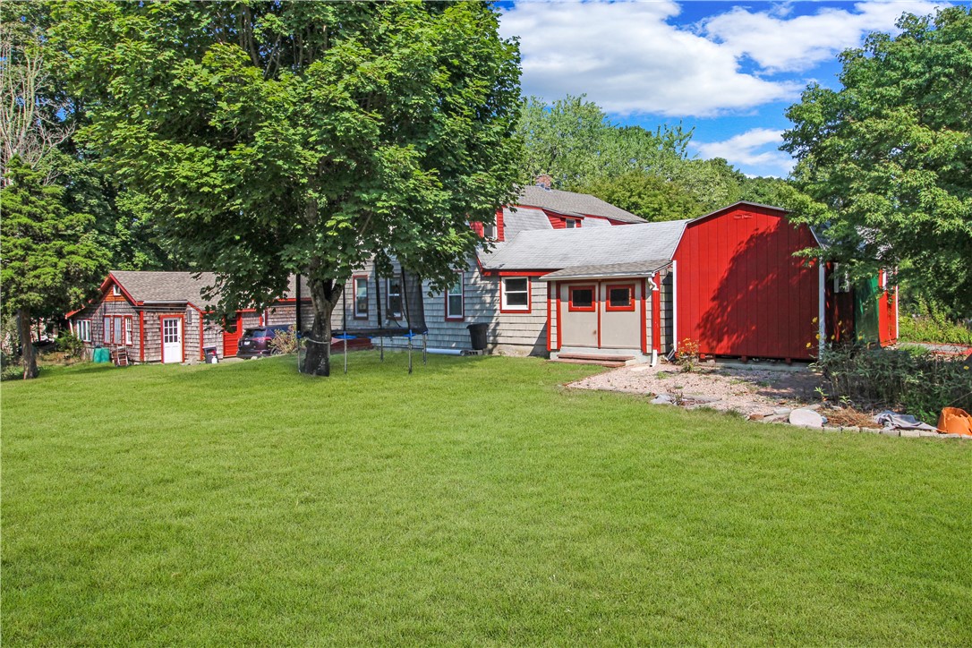 9 Pendleton Lane Westerly, RI 02891 - Photo 3 of 35