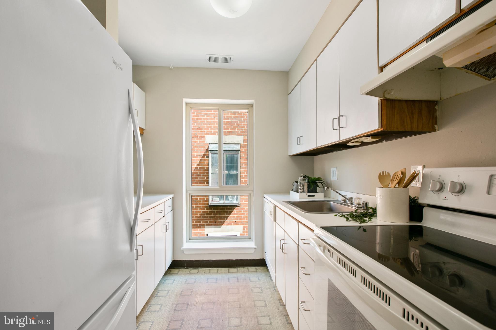 417 South Sharp Street, Unit R9 Baltimore, MD 21201 - Photo 13 of 33