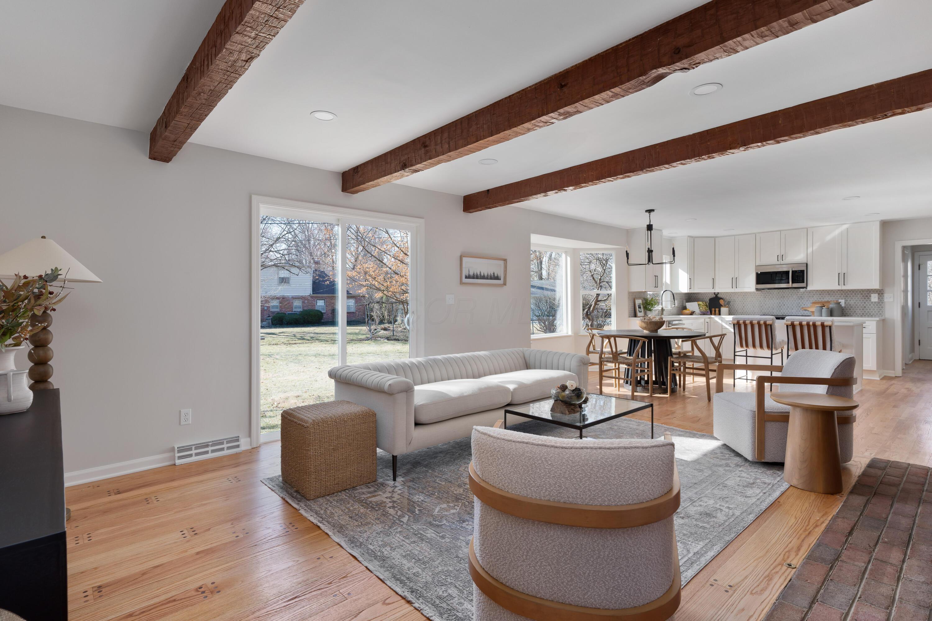2101 Pinebrook Road Columbus, OH 43220 - Photo 10 of 53 Family Room 16'4" x 13'11" ( + -)