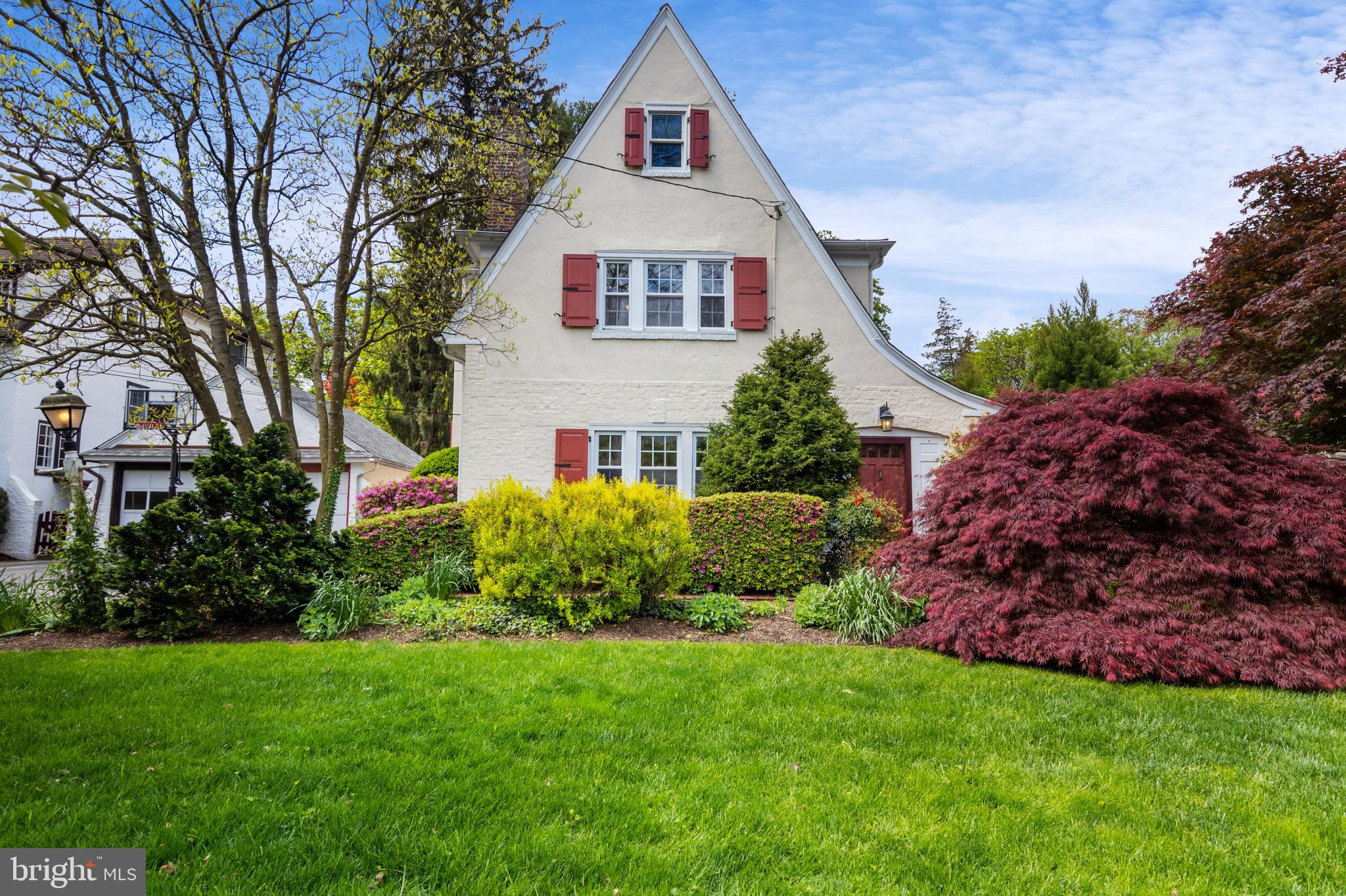 470 Glenmary Road Wayne, PA 19087 - Photo 3 of 37