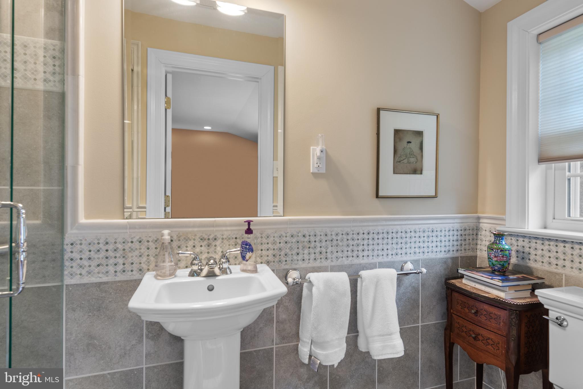 470 Glenmary Road Wayne, PA 19087 - Photo 10 of 37