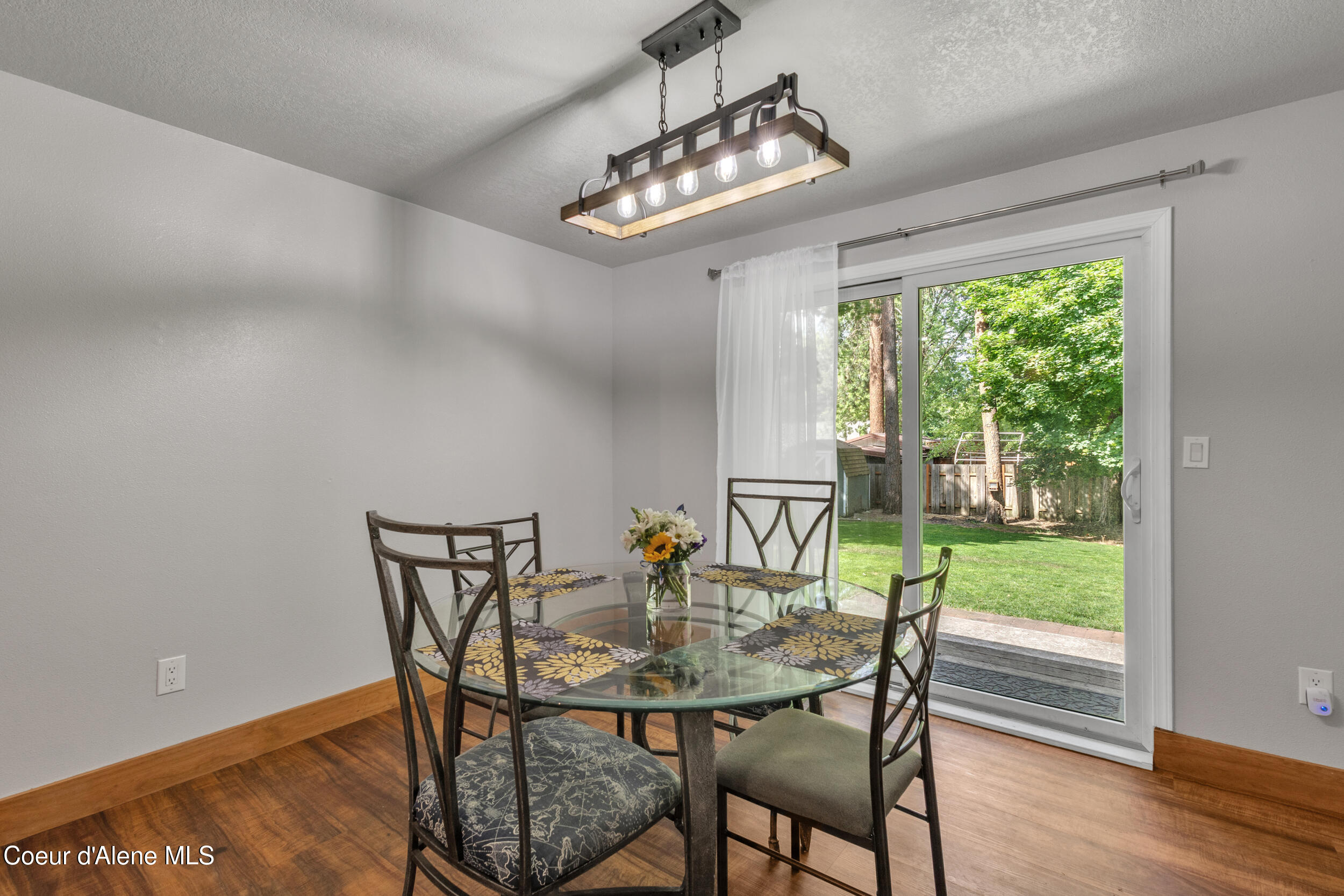 222 South Ross Point Road Post Falls, ID 83854 - Photo 12 of 47 12. Dining