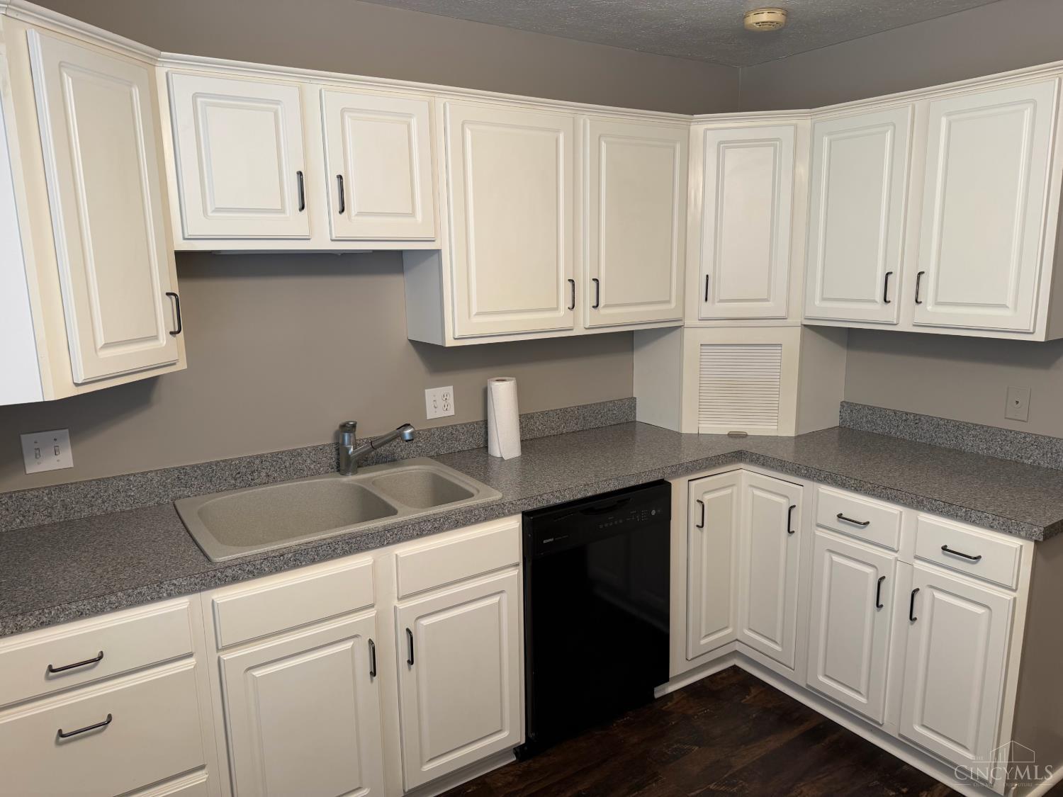 3971 School Section Road, Unit 21 Cincinnati, OH 45211 - Photo 12 of 24 Gallery Image 12