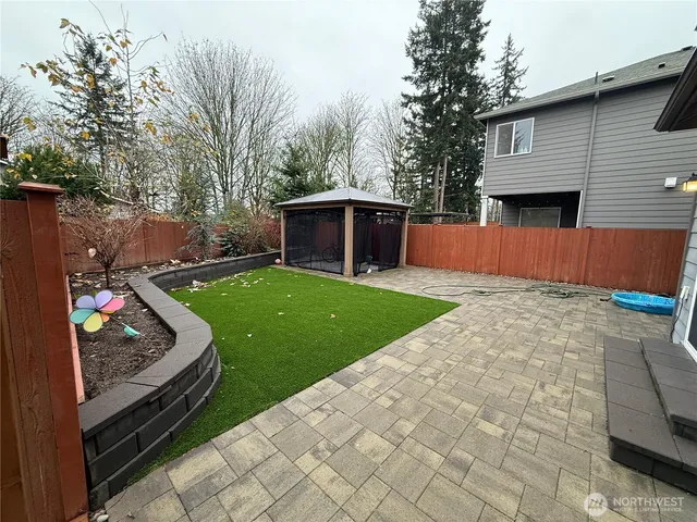 $4,095 | 3606 200th Place Southeast, Bothell, WA 98012