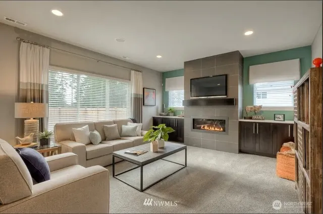 $4,095 | 3606 200th Place Southeast, Bothell, WA 98012