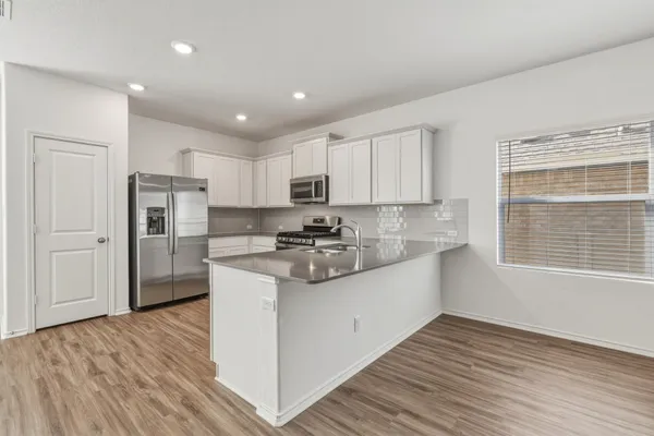 $2,395 | 913 Legends Lane, Georgetown, TX 78628