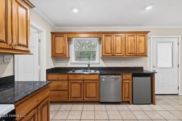 $249,900 | 202 Ravens Court, Ocean Springs, MS 39564