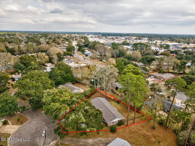 $249,900 | 202 Ravens Court, Ocean Springs, MS 39564