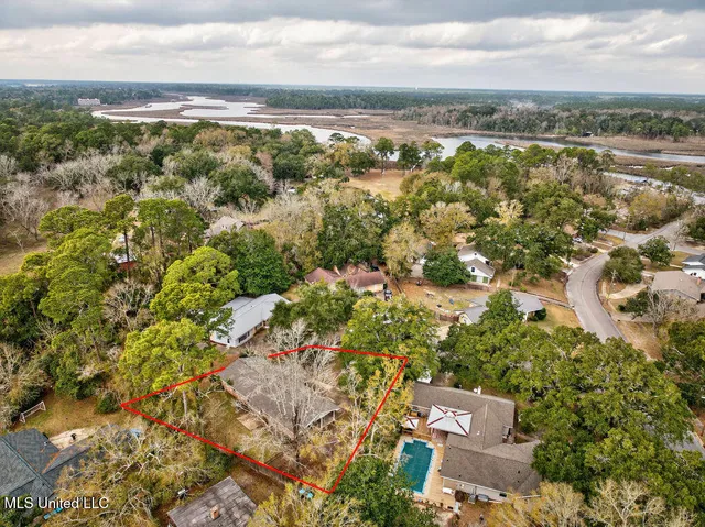 $249,900 | 202 Ravens Court, Ocean Springs, MS 39564