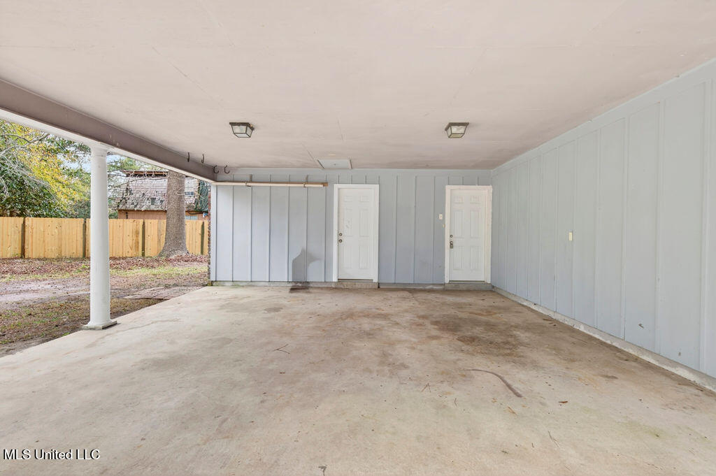 202 Ravens Court Ocean Springs, MS 39564 - Photo 4 of 35 202RavensCt-4