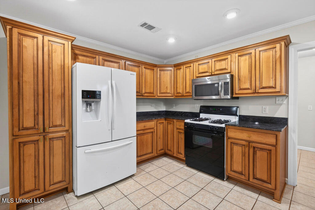 202 Ravens Court Ocean Springs, MS 39564 - Photo 10 of 35 202RavensCt-10