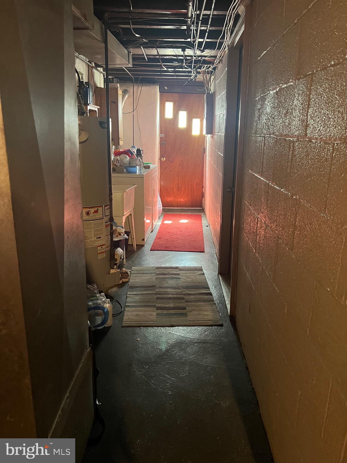 2818 Hellerman Street Philadelphia, PA 19149 - Photo 14 of 15 a view of entryway