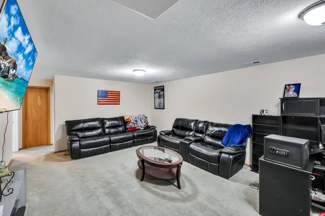 $639,500 | 5885 Sandy Ct Way, Nine Mile Falls, WA 99026