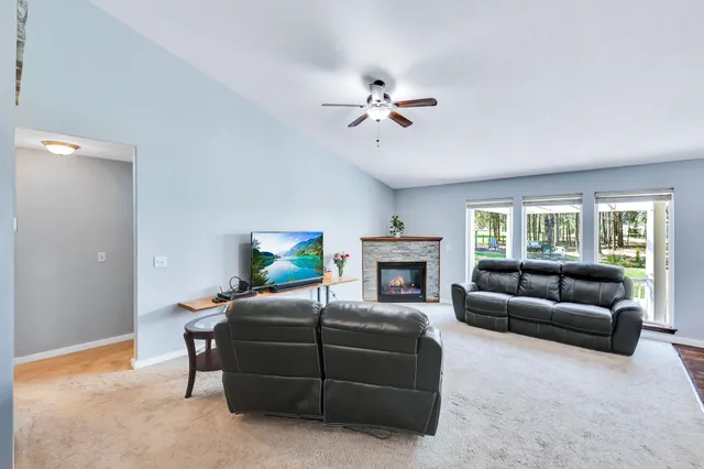 $639,500 | 5885 Sandy Ct Way, Nine Mile Falls, WA 99026