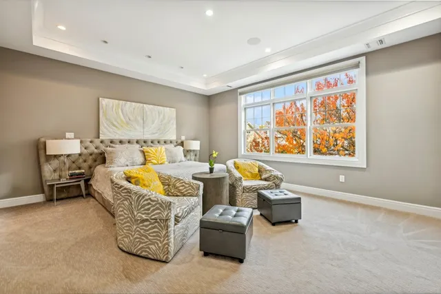 $3,675,000 | 4 Warton Place, Garden City, NY 11530