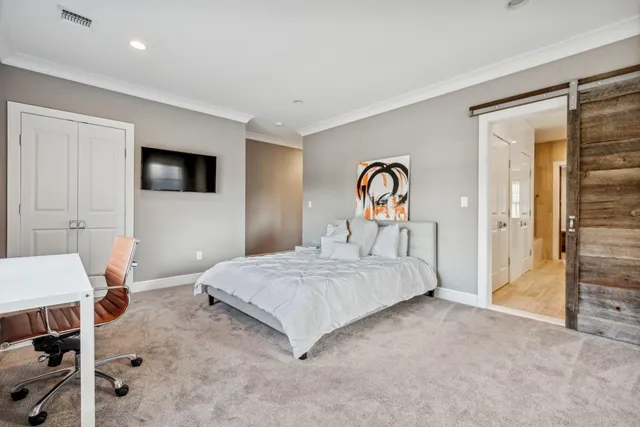 $3,675,000 | 4 Warton Place, Garden City, NY 11530