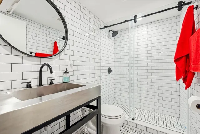 $3,675,000 | 4 Warton Place, Garden City, NY 11530