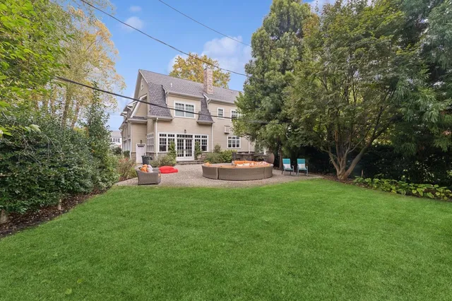 $3,675,000 | 4 Warton Place, Garden City, NY 11530