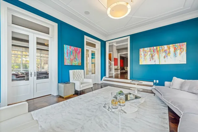 $3,675,000 | 4 Warton Place, Garden City, NY 11530