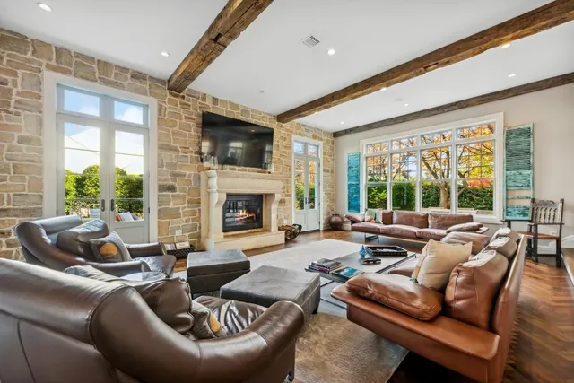 $3,675,000 | 4 Warton Place, Garden City, NY 11530