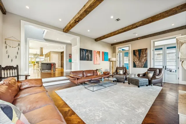 $3,675,000 | 4 Warton Place, Garden City, NY 11530