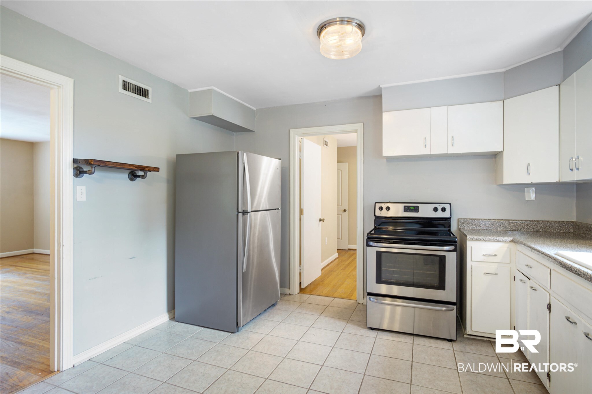 426 Laborde Drive Mobile, AL 36609 - Photo 8 of 25