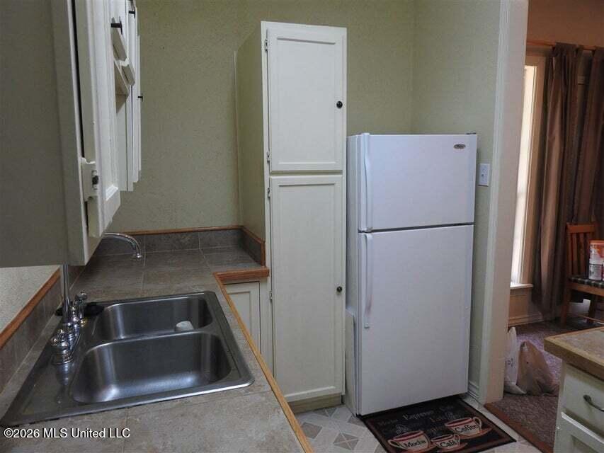 187 Dupree Street Raymond, MS 39154 - Photo 6 of 27 187 dupree kitchen 5