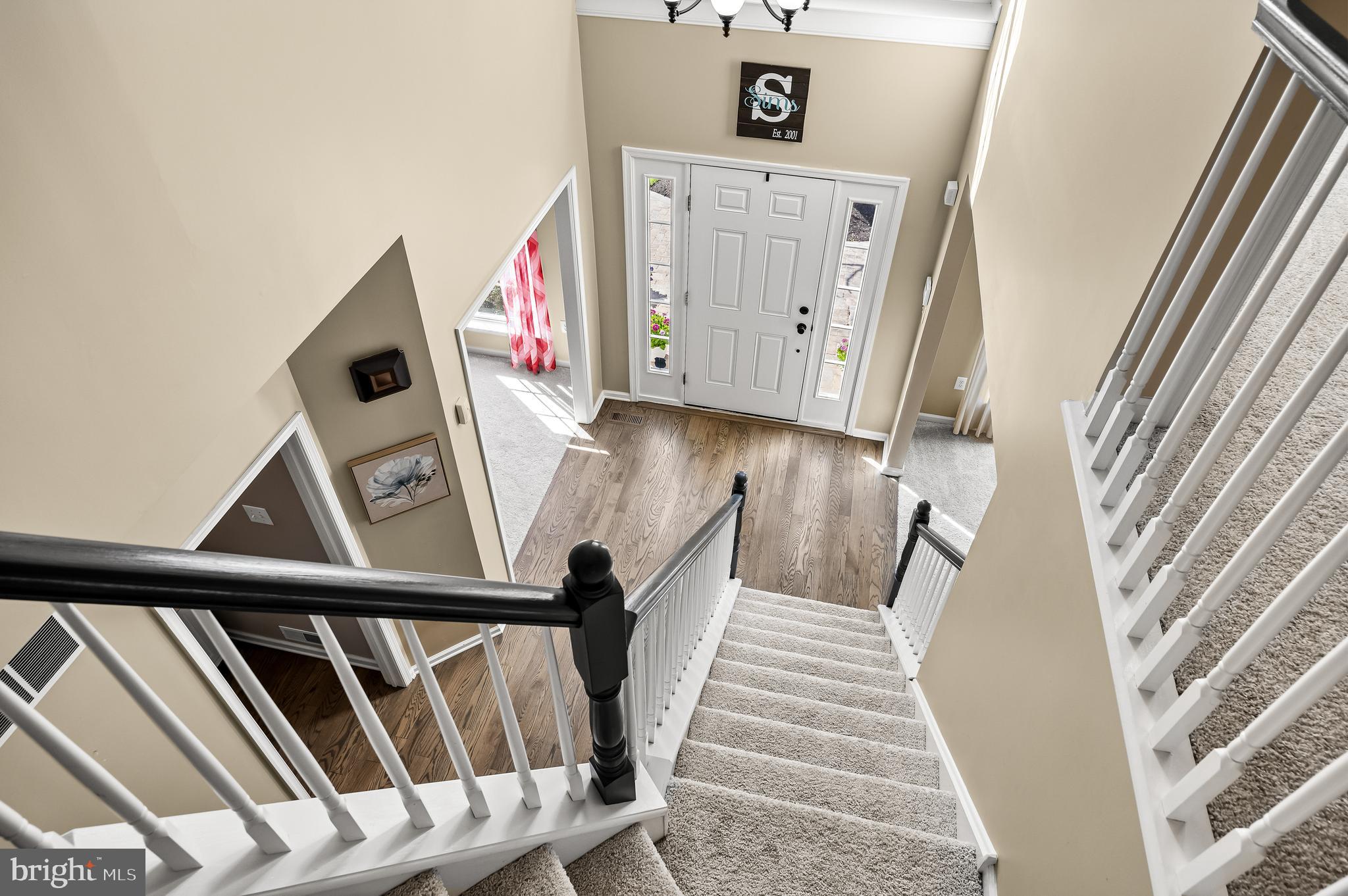 23 Longfellow Lane Hainesport, NJ 08036 - Photo 23 of 54 View of Foyer