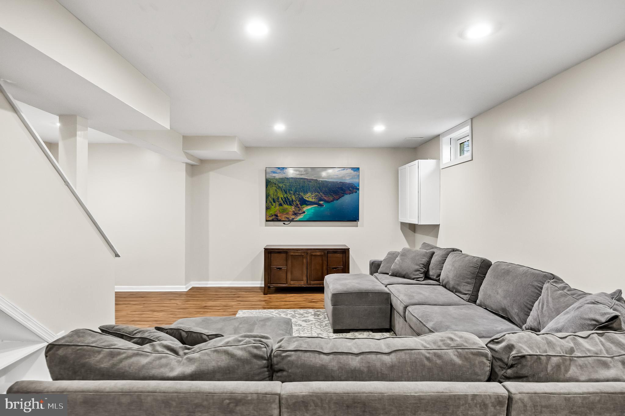 23 Longfellow Lane Hainesport, NJ 08036 - Photo 35 of 54 Great place to relax w/ friends