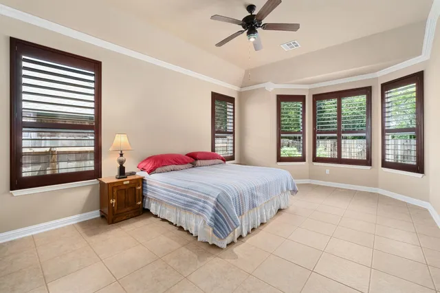 $439,900 | 161 Serene Hollow Lane, Buda, TX 78610