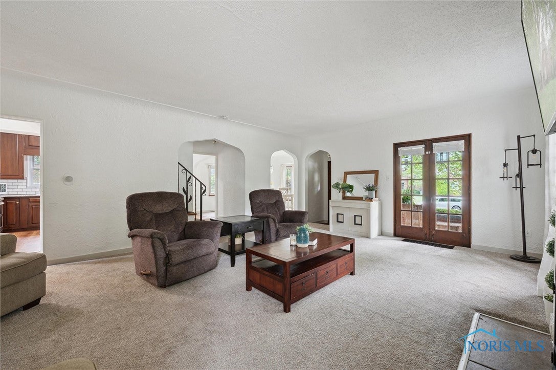 2254 Cheltenham Road Toledo, OH 43606 - Photo 12 of 47 Gallery Image 12