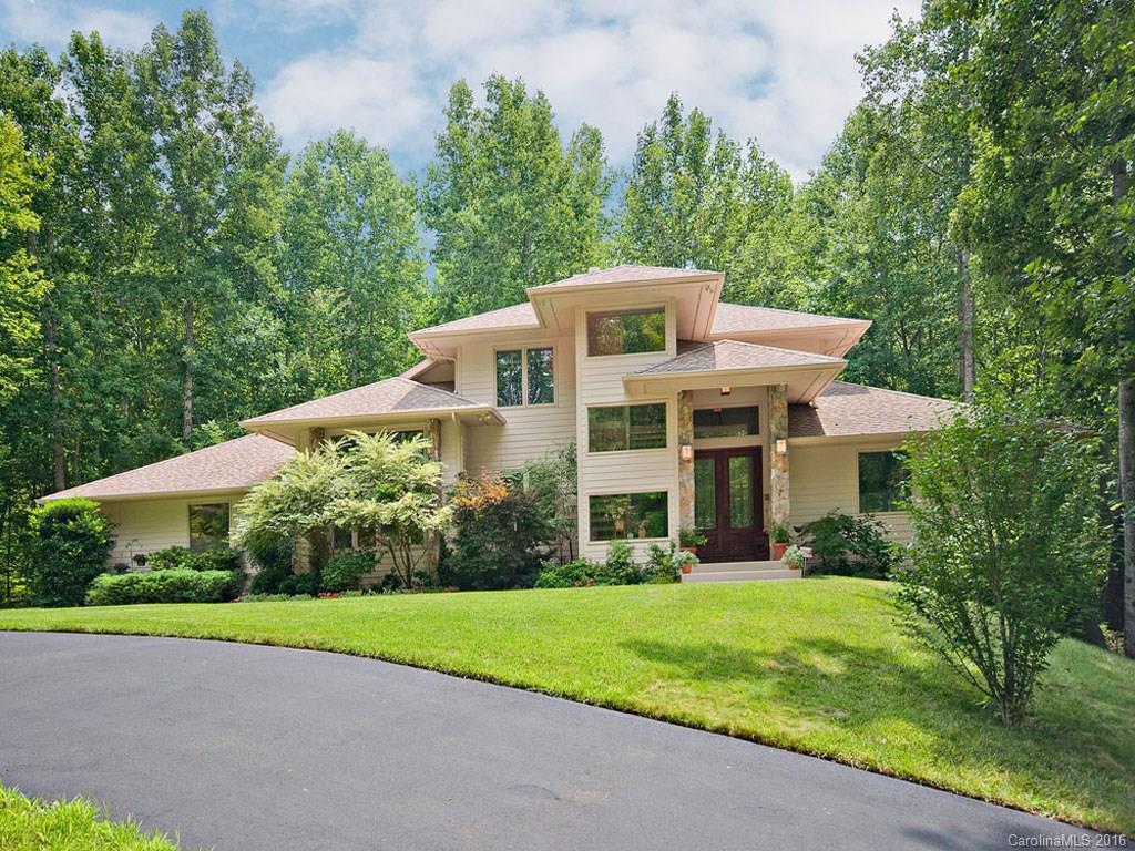 615 Brandywine Road Waynesville, NC 28786 - Photo 1 of 24 a front view of house with yard and green space