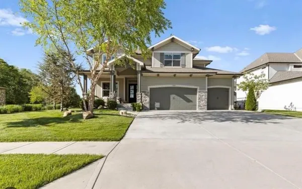 $699,000 | 15945 West 165th Street, Olathe, KS 66062