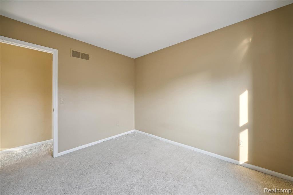 3244 Bridlewood Drive Rochester, MI 48306 - Photo 28 of 48