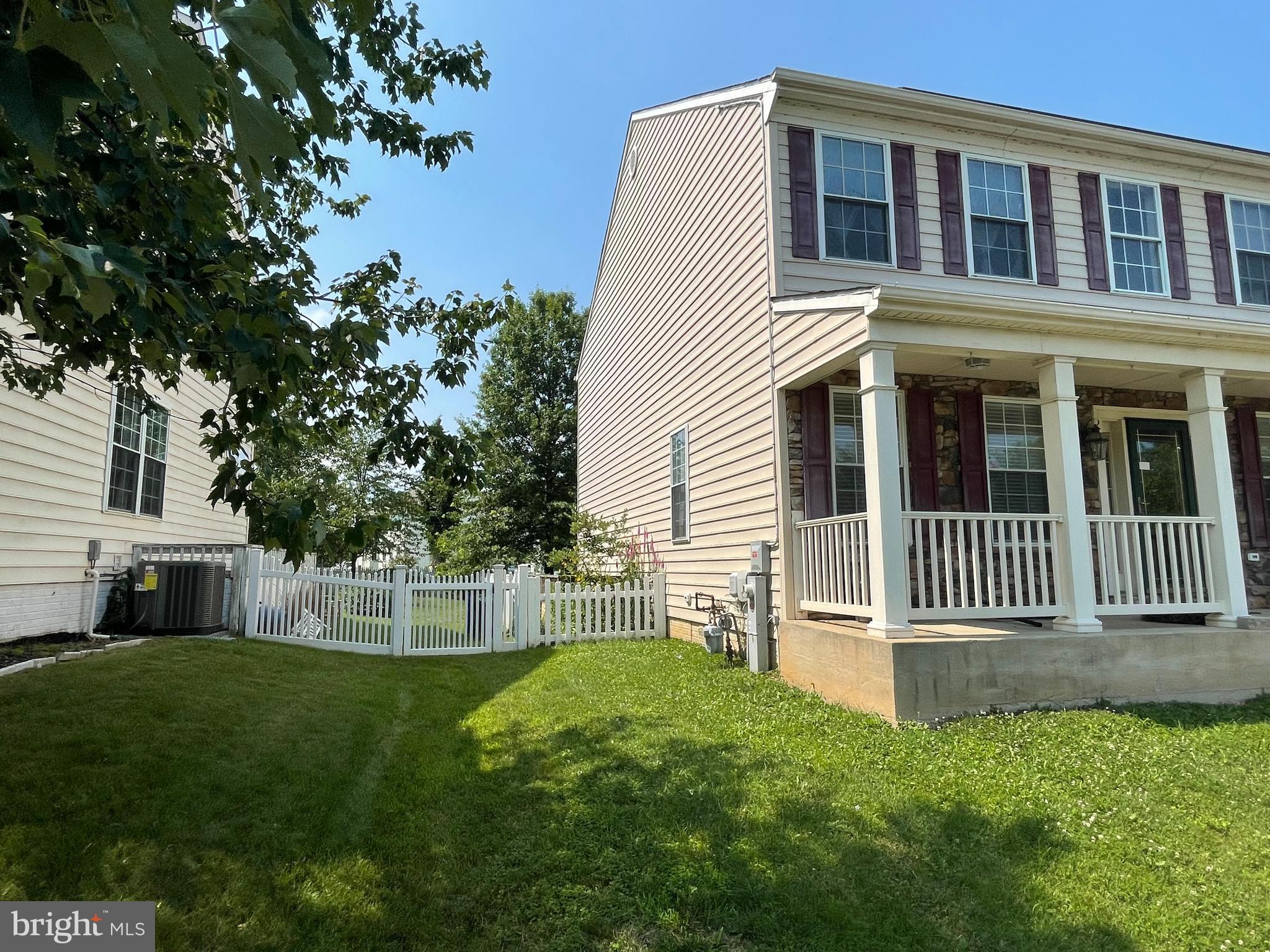 1904 Mars Run Road Baltimore, MD 21221 - Photo 3 of 9 Gallery Image 3