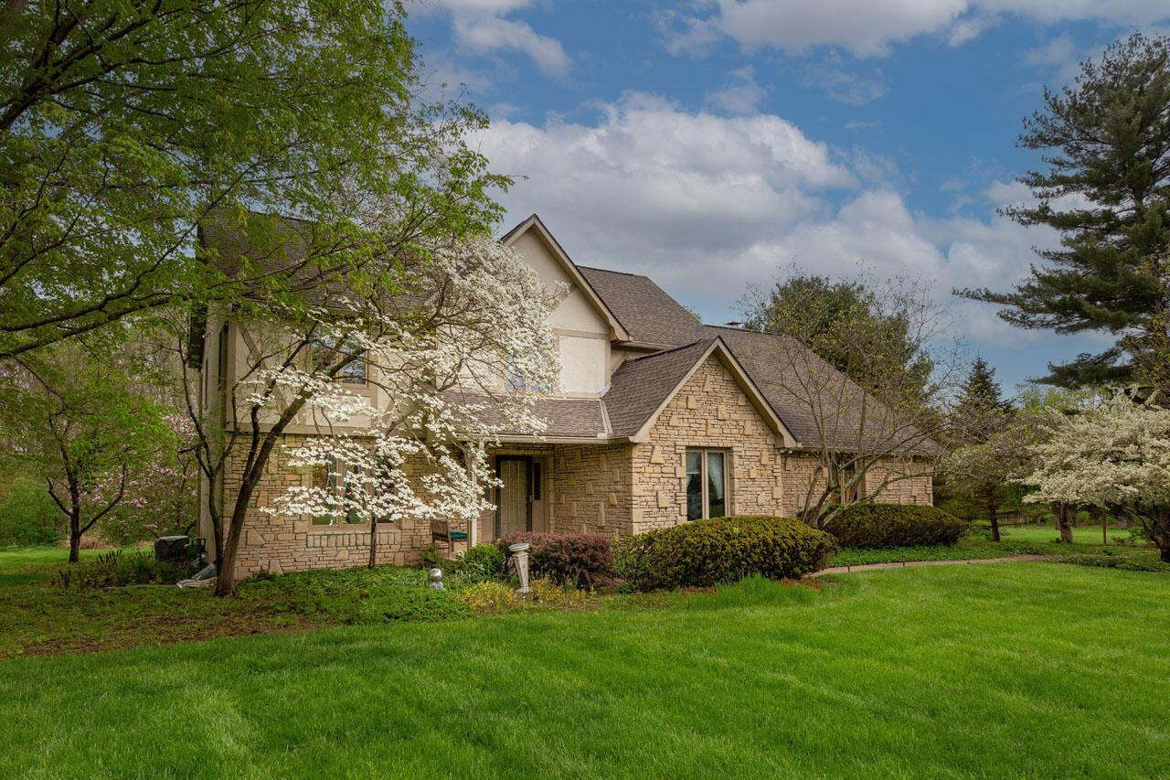 1380 Carriage Rd-2