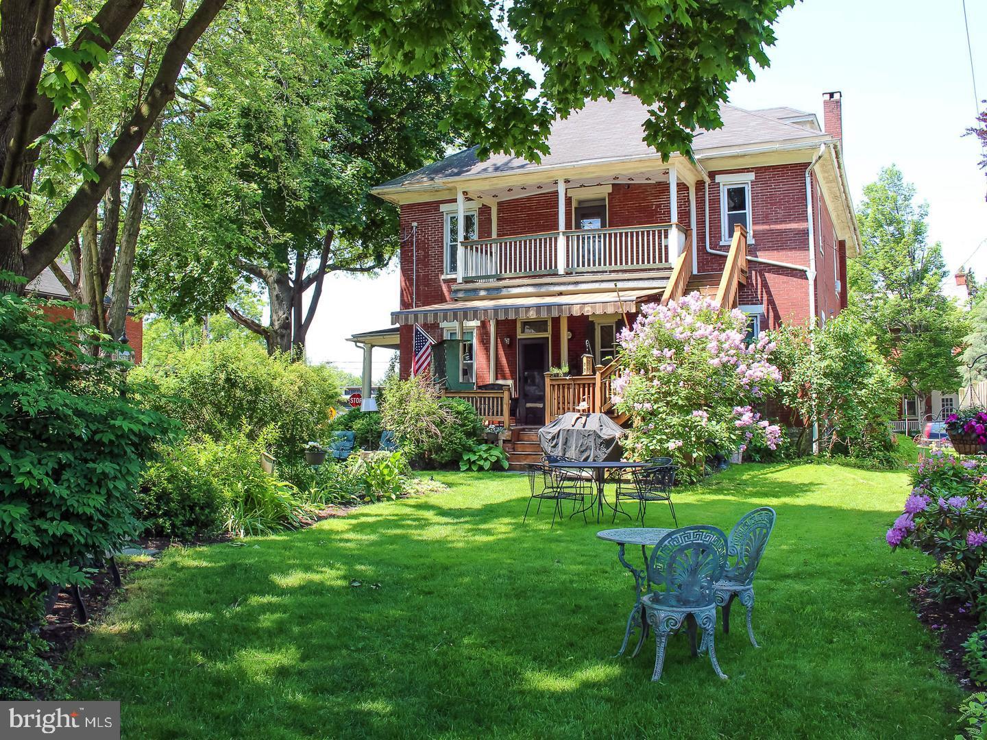 301 North Broad Street Lititz, PA 17543 - Photo 3 of 60