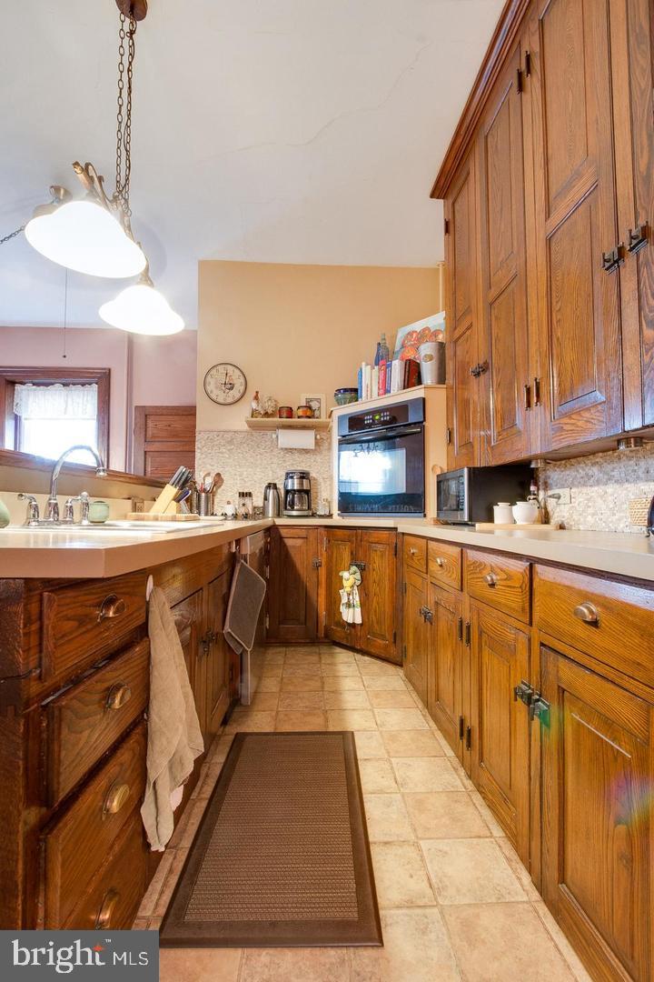 301 North Broad Street Lititz, PA 17543 - Photo 26 of 60