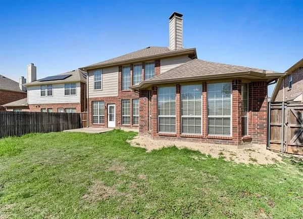 $2,850 | 8401 Hitching Trail, McKinney, TX 75070