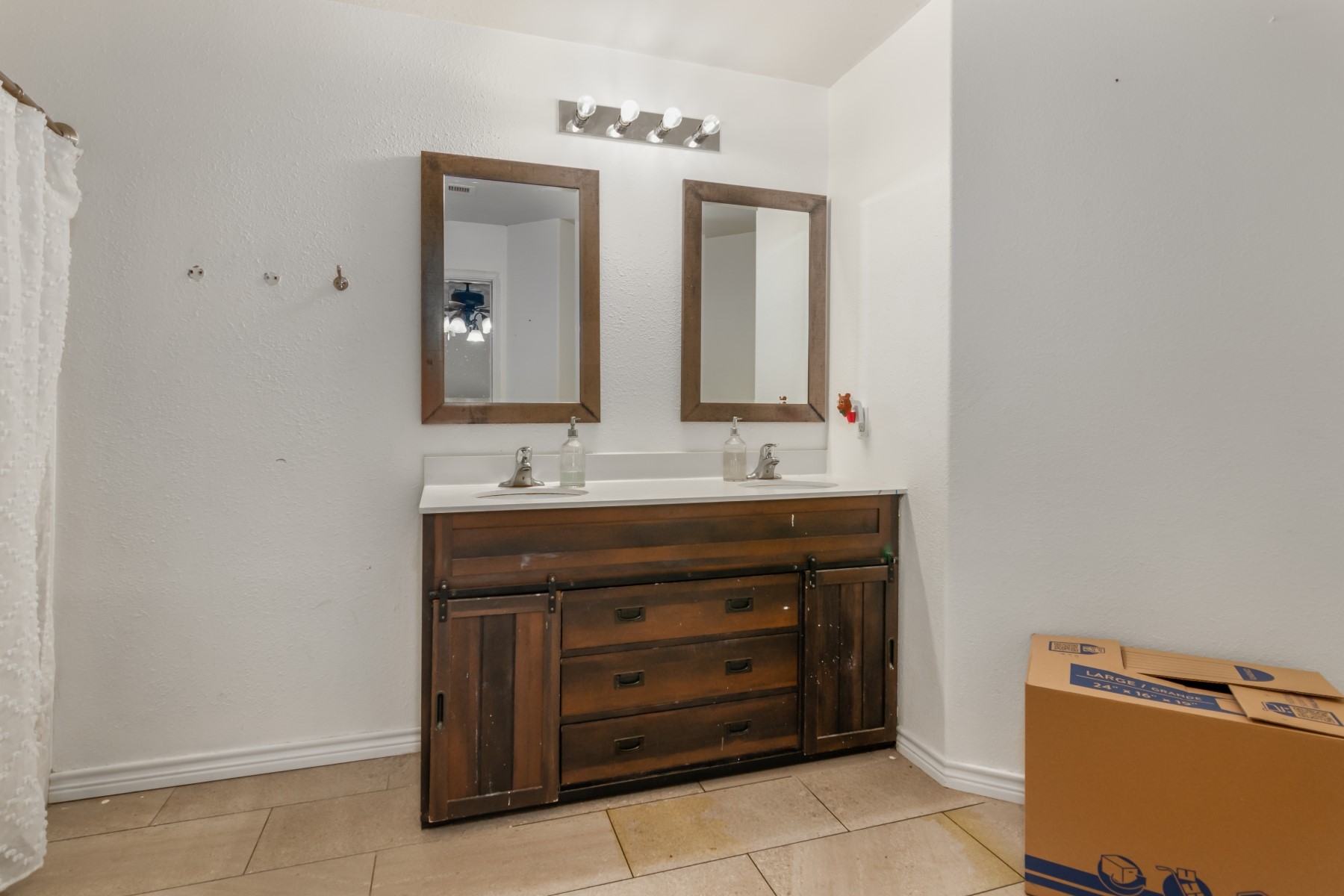 12415 York Bend Lane Houston, TX 77044 - Photo 14 of 21