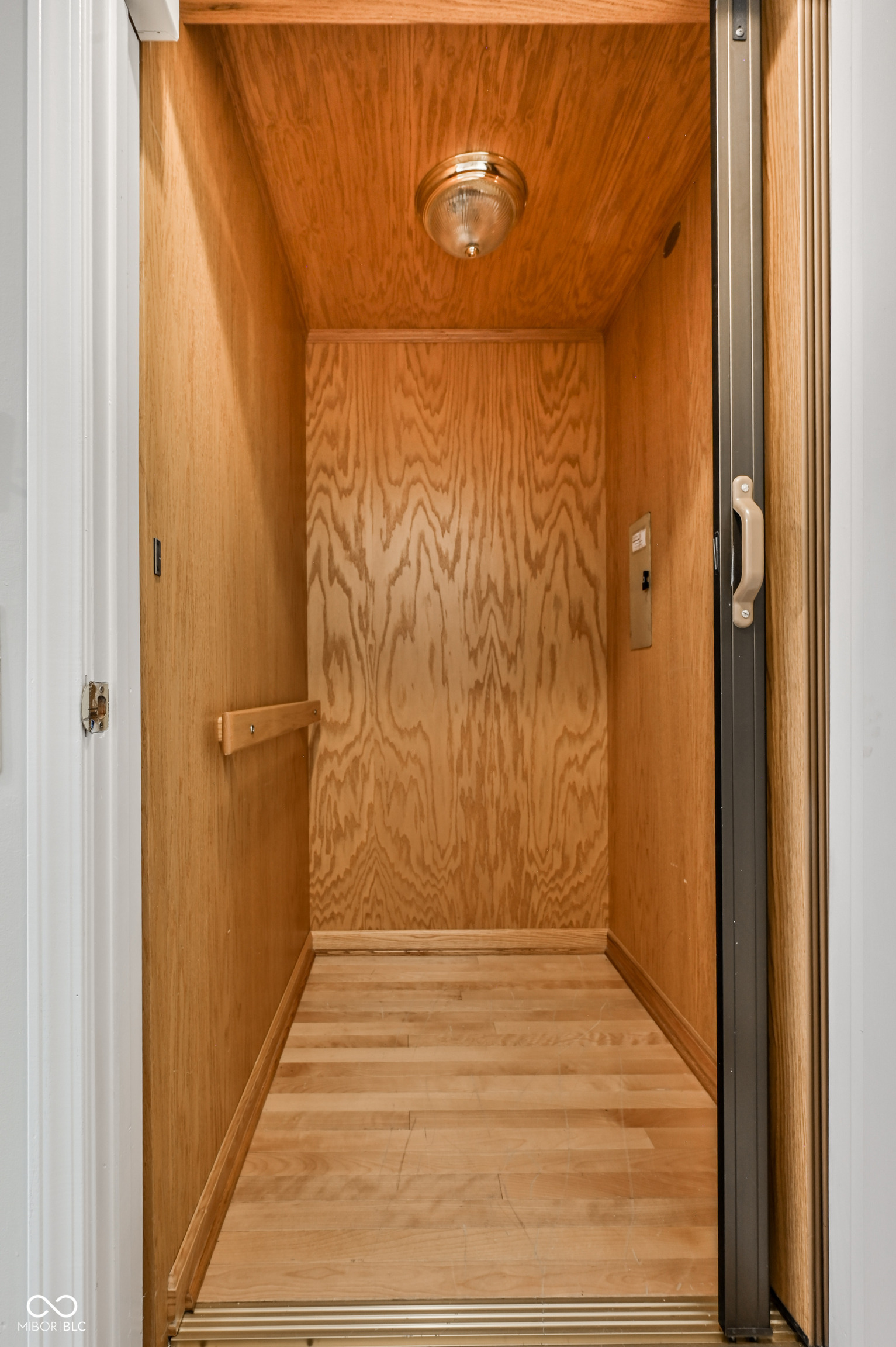 12443 Charing Cross Road Carmel, IN 46033 - Photo 26 of 44 Gallery Image 26