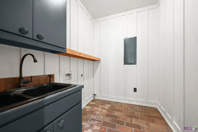 $899,000 | 8511 Main Street, Zachary, LA 70791