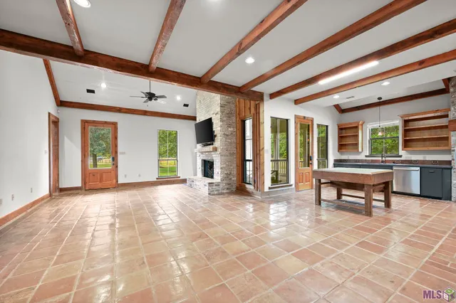 $899,000 | 8511 Main Street, Zachary, LA 70791