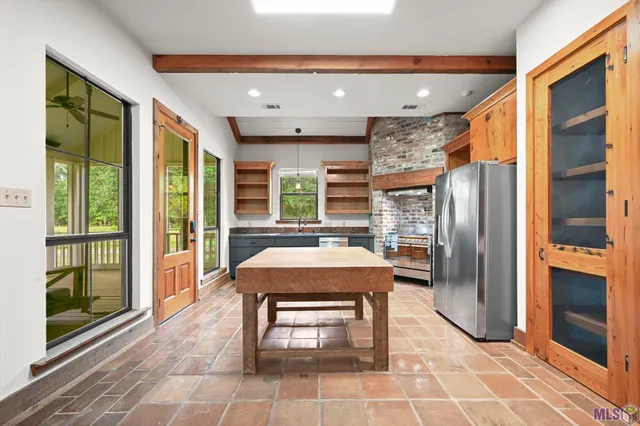 $899,000 | 8511 Main Street, Zachary, LA 70791