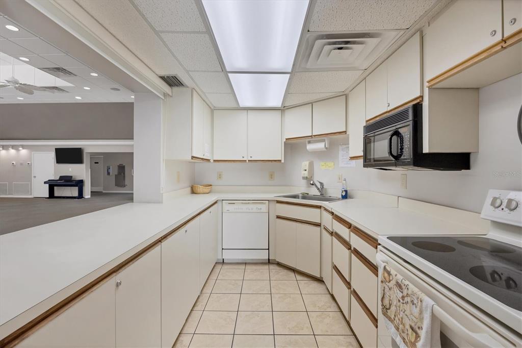 139 Inlets Boulevard, Unit 139 Nokomis, FL 34275 - Photo 42 of 59