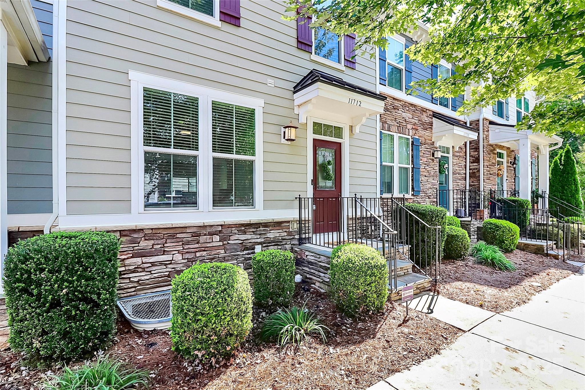 11712 Blessington Road Huntersville, NC 28078 - Photo 3 of 44 Gallery Image 3